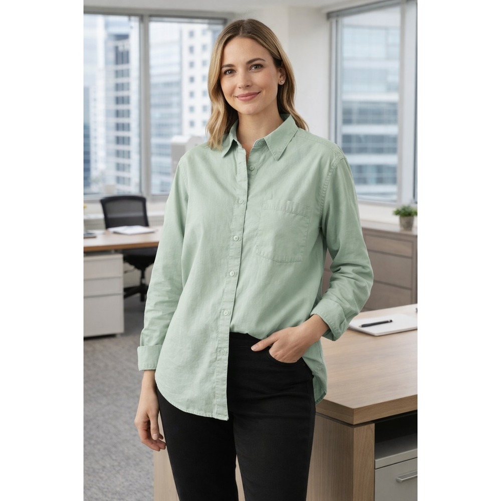 Nordstrom Women's Button Front Shirt Medium‎ Mint Green 100% Cotton Long Sleeve